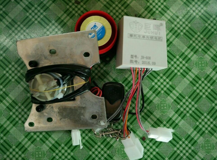 巨晖喜之星100摩托车单向锁动机发动机报警锁摩托车防盗器