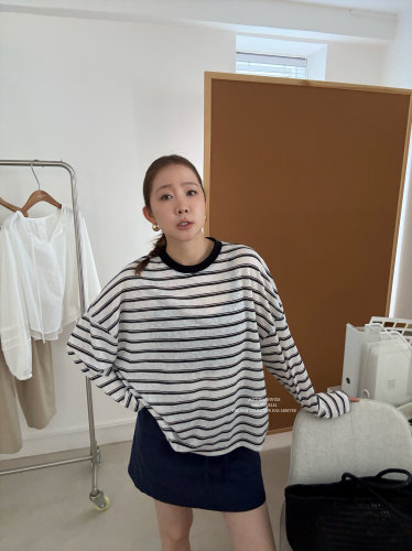 WIDELIA慵懒撞色显瘦条纹长袖T恤女夏季宽松百搭休闲防晒罩衫上衣