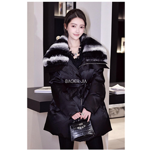 休闲风獭兔毛领桑蚕丝鹅绒服女中长款收腰束腰型羽绒服黑色