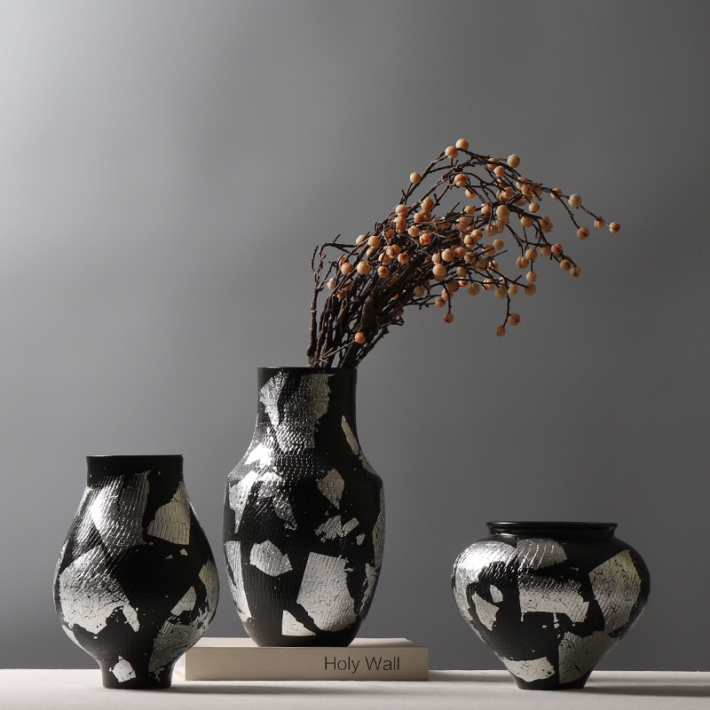 现代简约创意陶瓷花瓶摆件锡箔拼色花器酒店售楼部博古架展示摆件