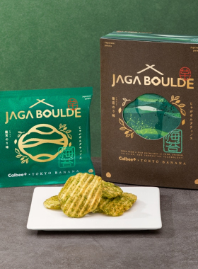 日本JAGA BOULDE卡乐比东京香蕉联名款厚切波浪薯片红薯片礼盒装