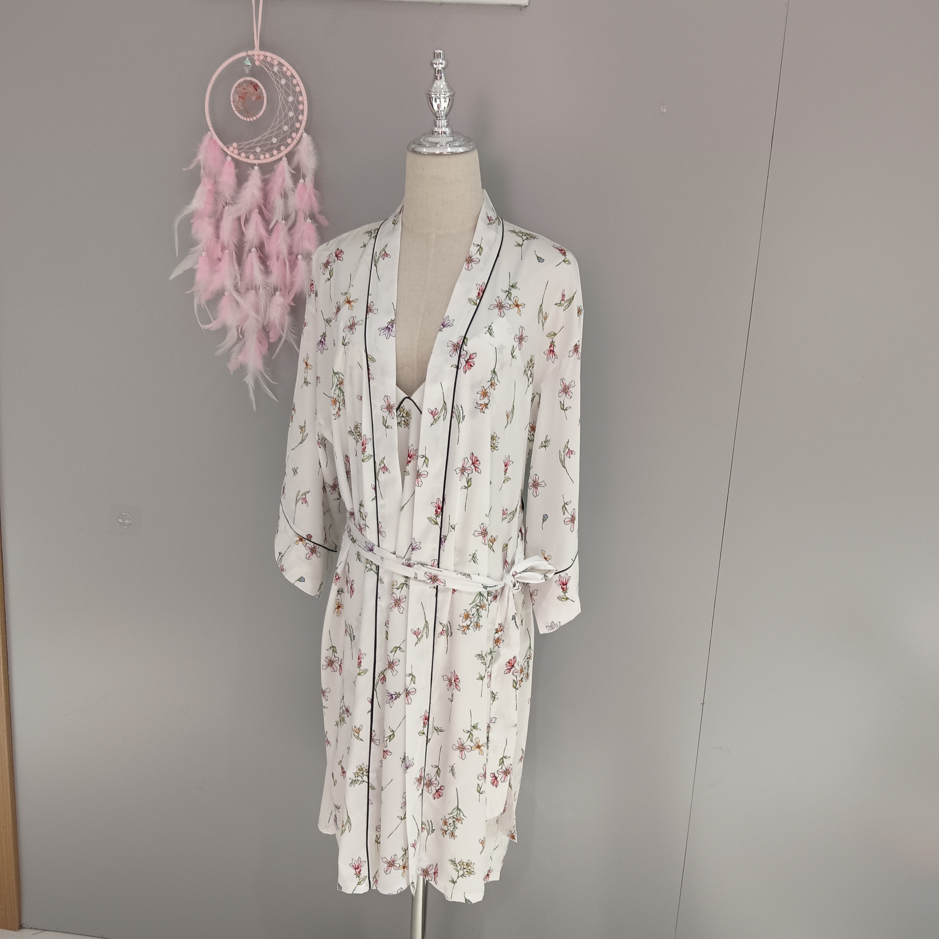 都市丽人新款LHH4A5女士缎面丝吊带性感两件套睡衣睡袍三件套装