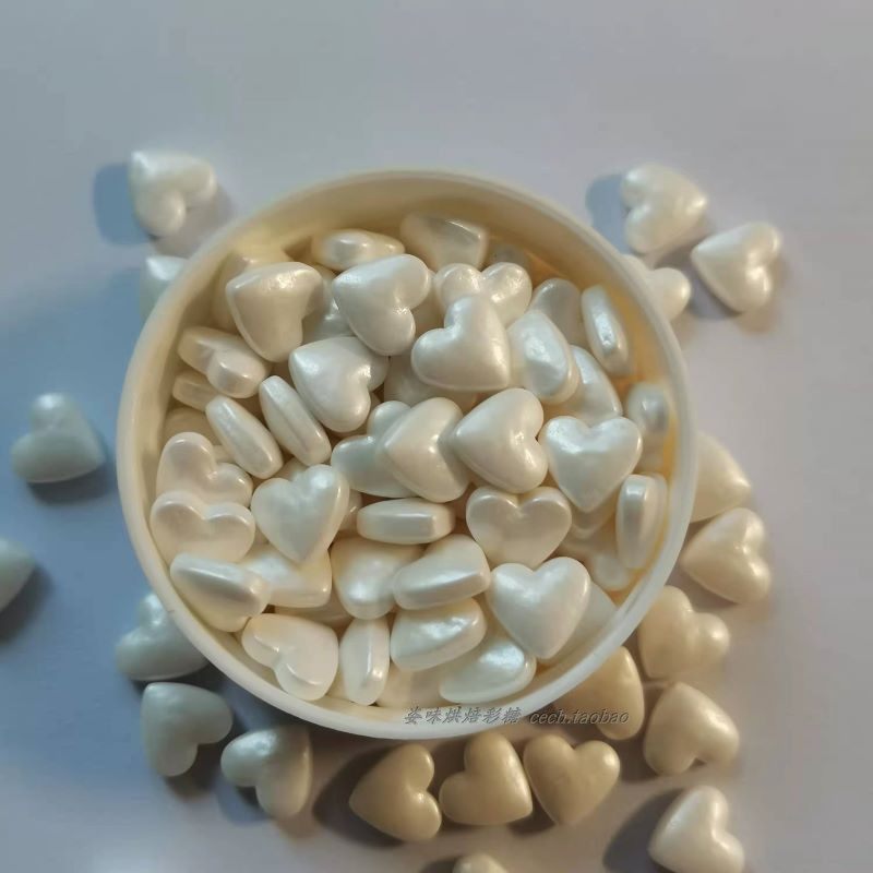 白色小爱心彩糖1kg蛋糕点烘焙食用装饰彩糖果DIY原辅料奶油裱花珠,粮油调味/速食/干货/烘焙,可食用烘焙装饰品,淘宝优惠券,粉丝福利购,淘宝优惠卷