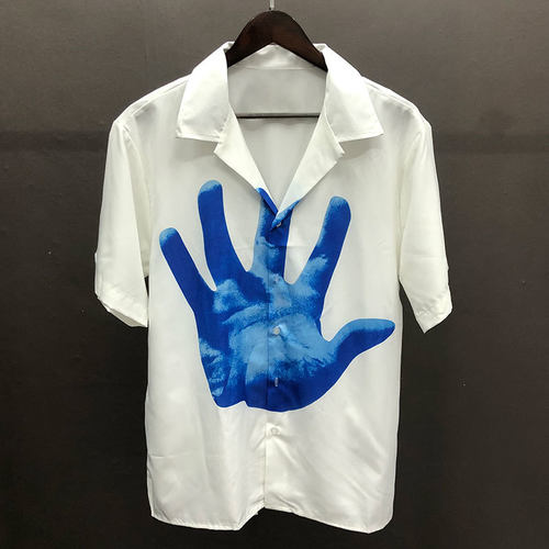 Embroidered men's slim fitting casual shirt绣花修身休闲衬衫