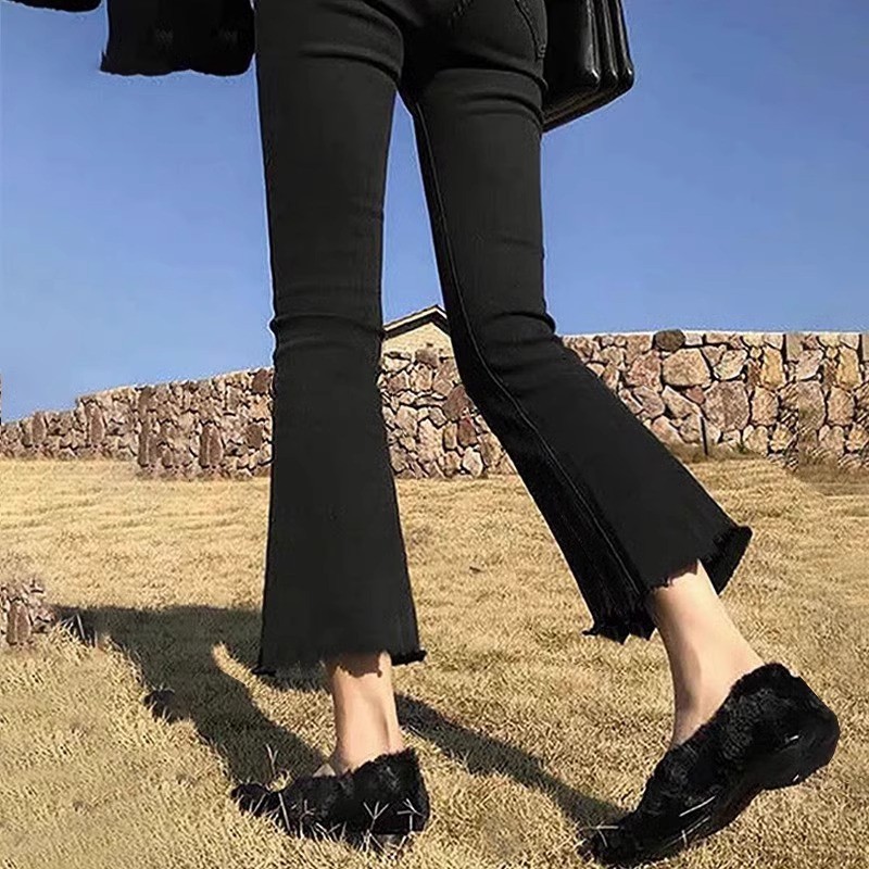 黑色微喇牛仔裤女春秋加绒九分