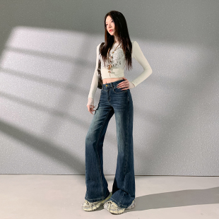 复古蓝色牛仔裤2026新款女春季修身显瘦高腰微喇叭裤子搭配高跟鞋