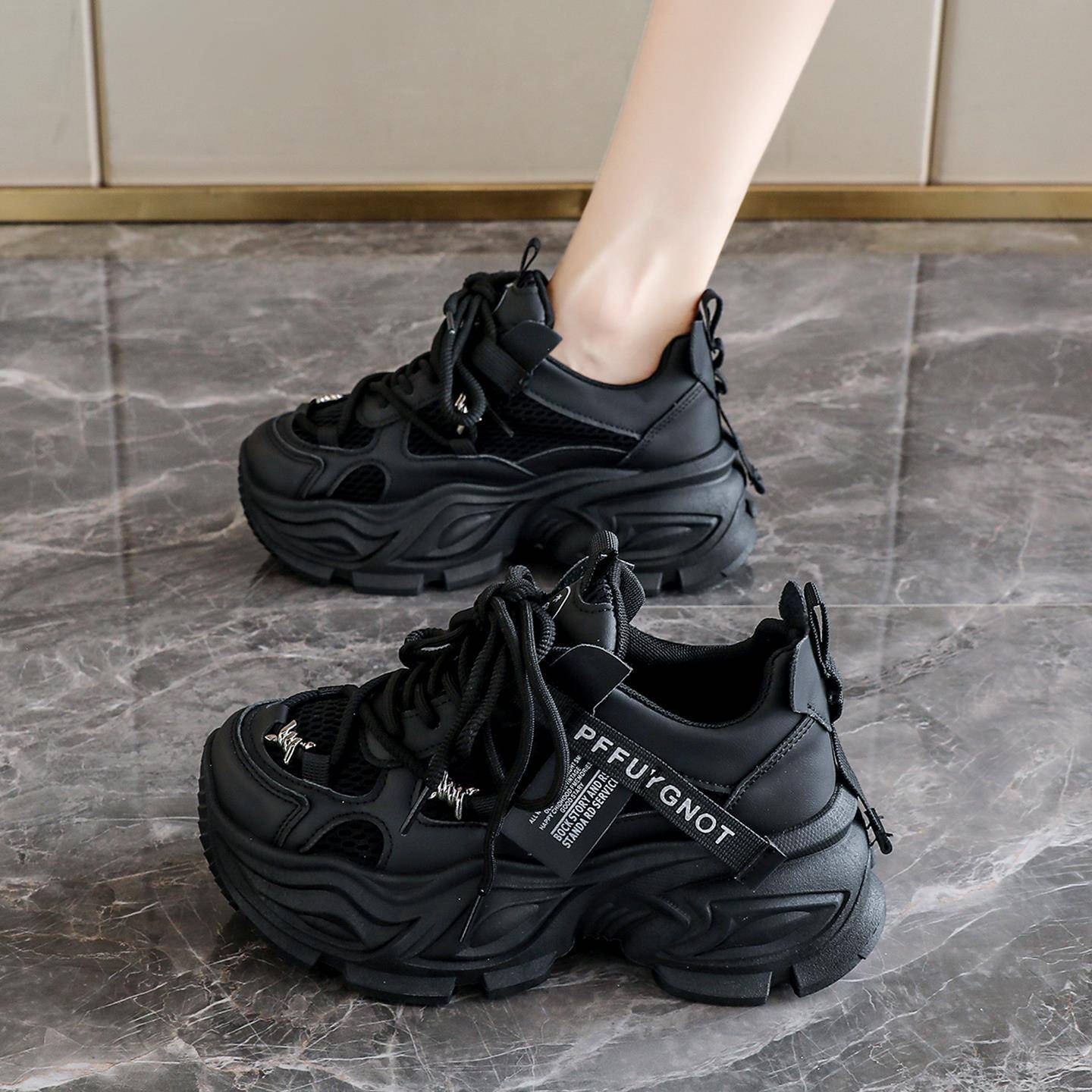 显脚小老爹鞋女2025新款秋季甜酷高级感黑色松糕鞋厚底增高运动鞋