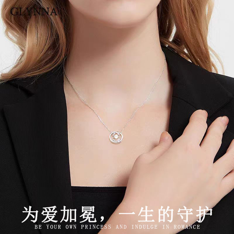 跳动心项链女双C字母吊坠轻奢高级感百搭锁骨颈链送女友生日礼物