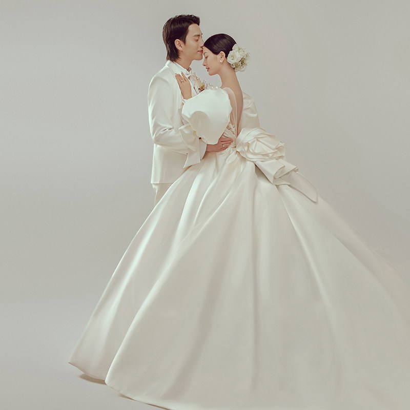 2022展会室内纯色新主题婚纱照情侣照放大样片客样sa635