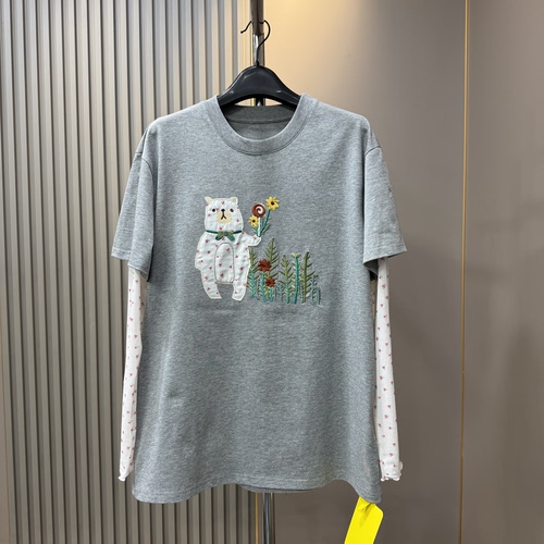 欧货2026春新款趣味卡通小熊刺绣拼接碎花网纱长袖T恤女宽松上衣