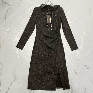 麦xun 亏清捡漏气质下摆开叉连帽连衣裙早秋收腰显瘦洋气休闲裙