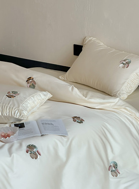 新款长绒棉贡缎刺绣四件套纯色绣花春夏高级感丝滑被套卡通床上用