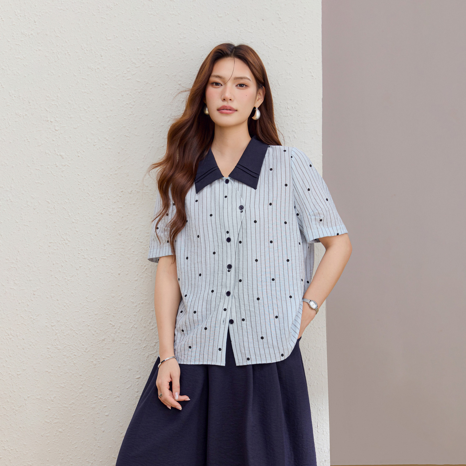 【撞色翻领条纹波点衬衫】纤莉秀大码女装亚麻透气上衣胖mm夏新款