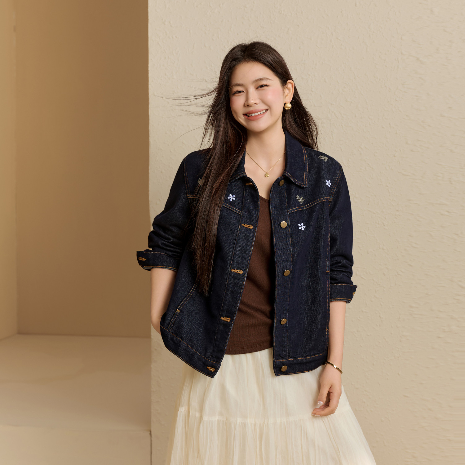 【复古深蓝色牛仔外套】纤莉秀大码女装时髦绣花开衫胖mm秋季新款