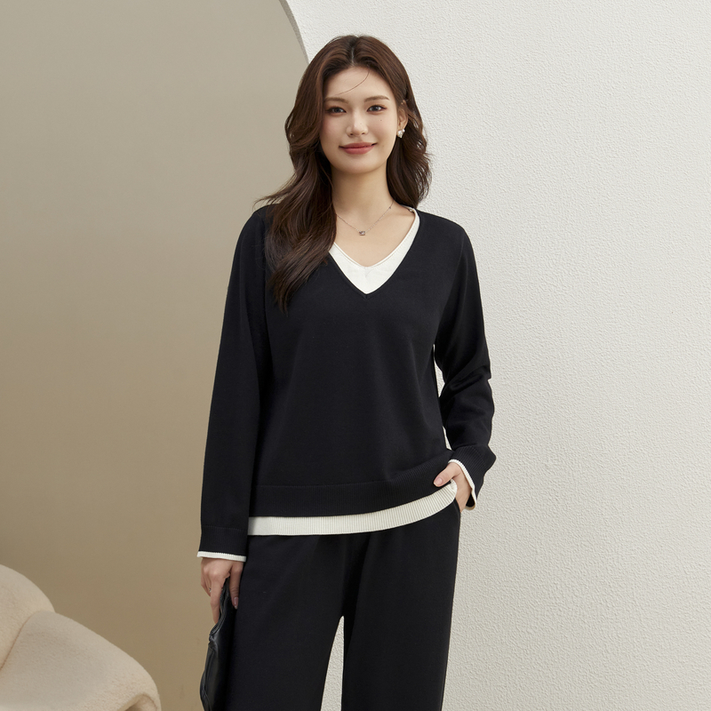 纤莉秀大码女装撞色假两件气质V领上衣显瘦裤子套装胖mm冬装新款