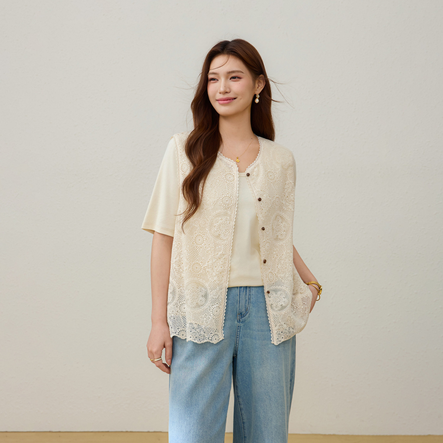 【薄款蕾丝马甲】纤莉秀大码女装法式镂空绣花外搭胖mm2026夏新款