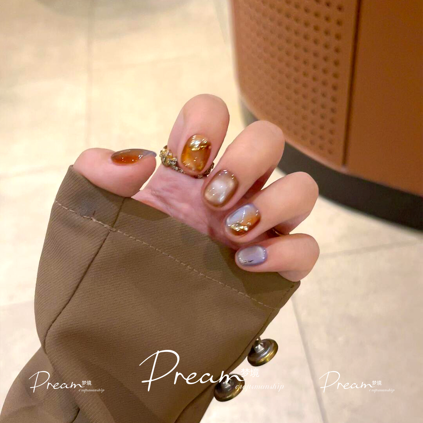 DREAM 纯手工穿戴甲2025新款秋冬高级感晕染猫眼显白短款美甲贴片
