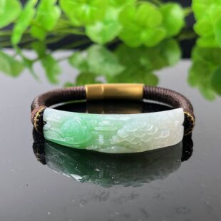 缅甸天然翡翠A货珠宝玉石带证书 老坑种水润飘阳绿山水手牌