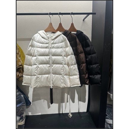 【韩钰DESIGN】 温柔风连帽保暖蓬松蚕丝90白鹅绒服羽绒服女