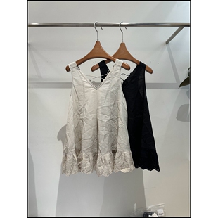 简约度假风V领花边蕾丝连衣裙女 26早春新款 韩钰DESIGN