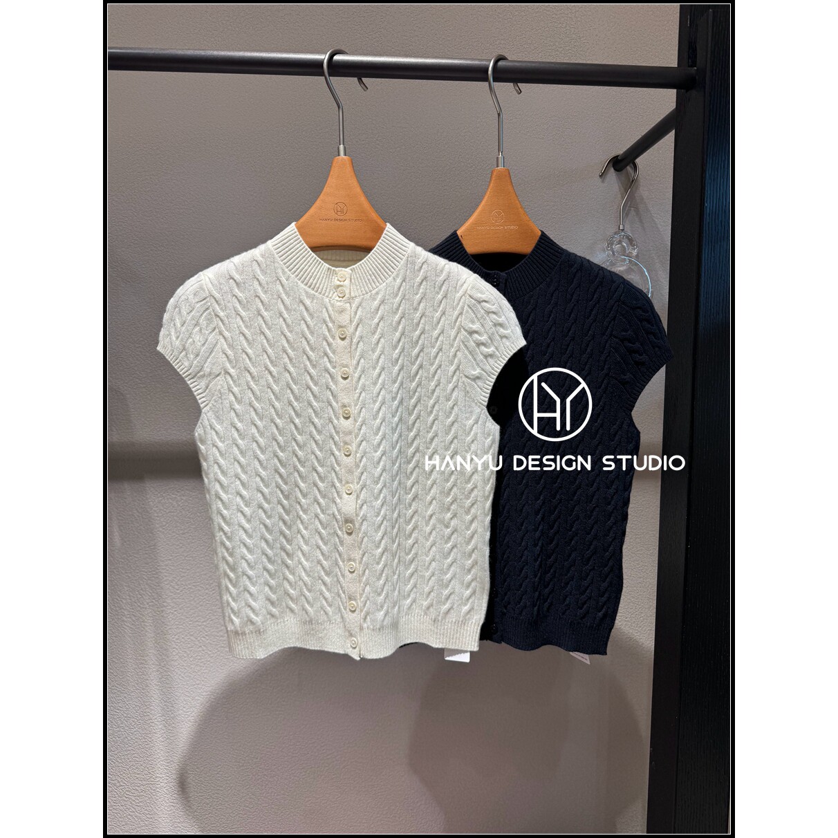 【韩钰DESIGN】26秋季新款 羊毛简约设计感麻花针织短袖女
