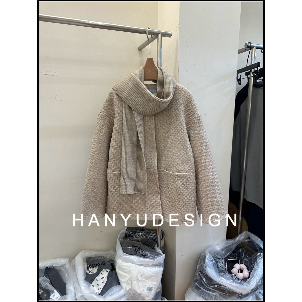 韩钰DESIGN羊毛围脖鹅绒服