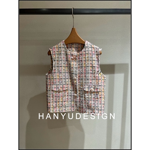 粉色小香风花朵纽扣粗花呢马甲女 26早春新款 韩钰DESIGN