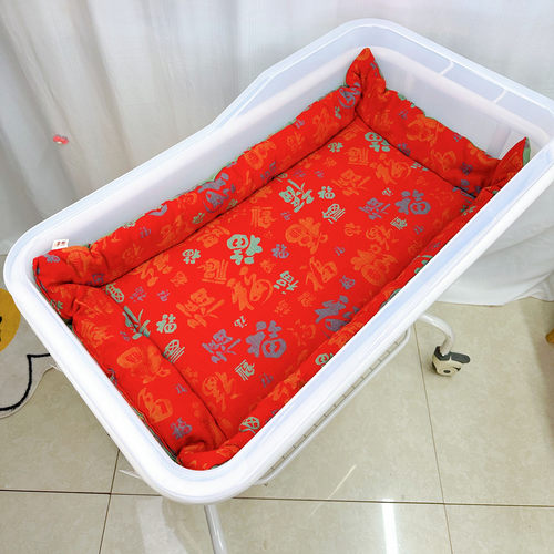 新生婴儿产房婴儿床褥子可机洗