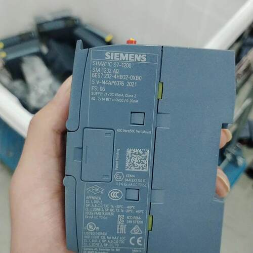 议价SIMATIC S7-1200 SM 1232 AQ PLC模拟量输模块 工控配件维修