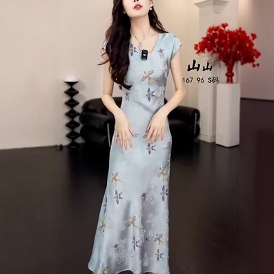 高端时尚轻奢高级感重工缎面提花长裙女收腰显瘦遮肉气质连衣裙夏