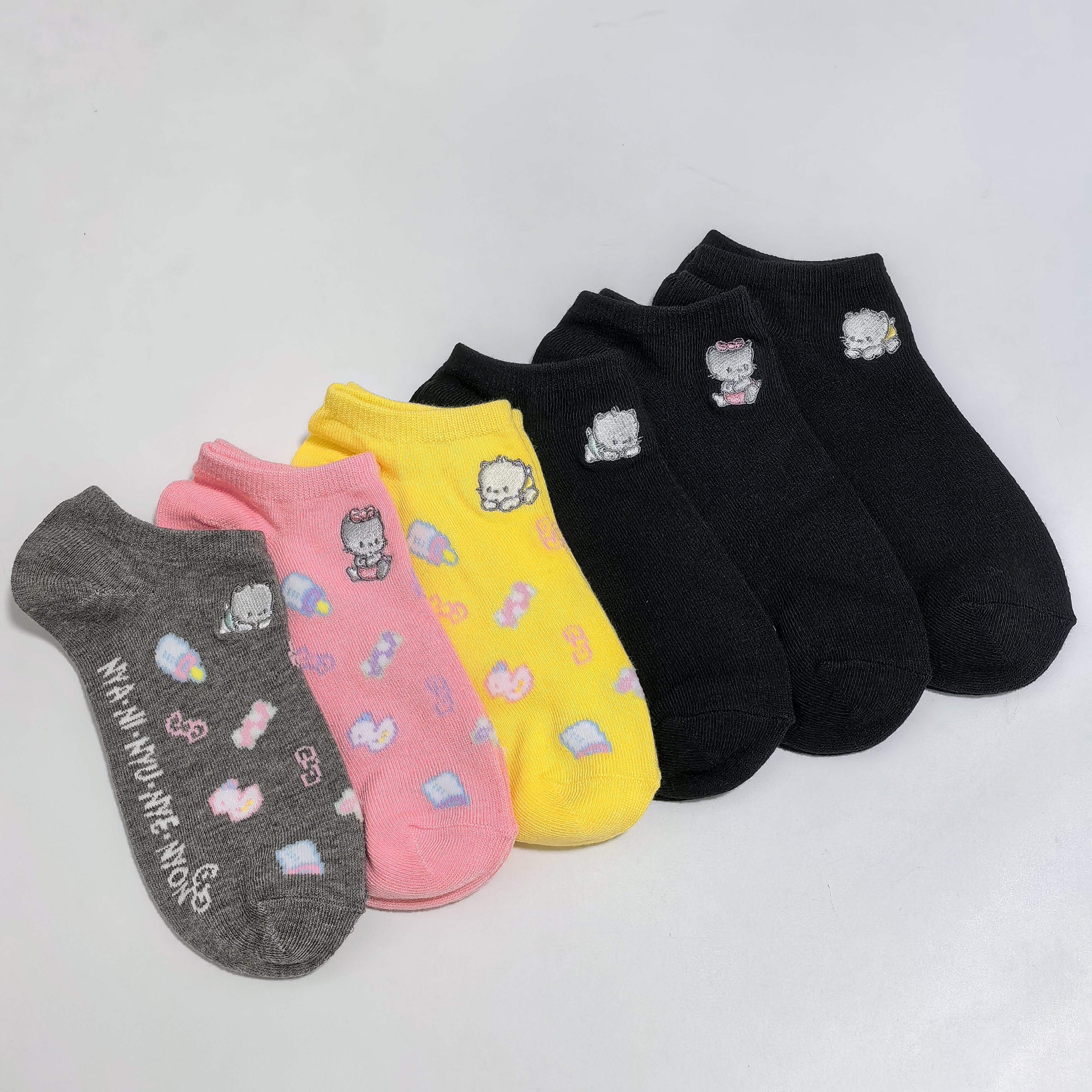 日单 可爱卡通三丽家小奶猫刺绣 成人袜子 短袜