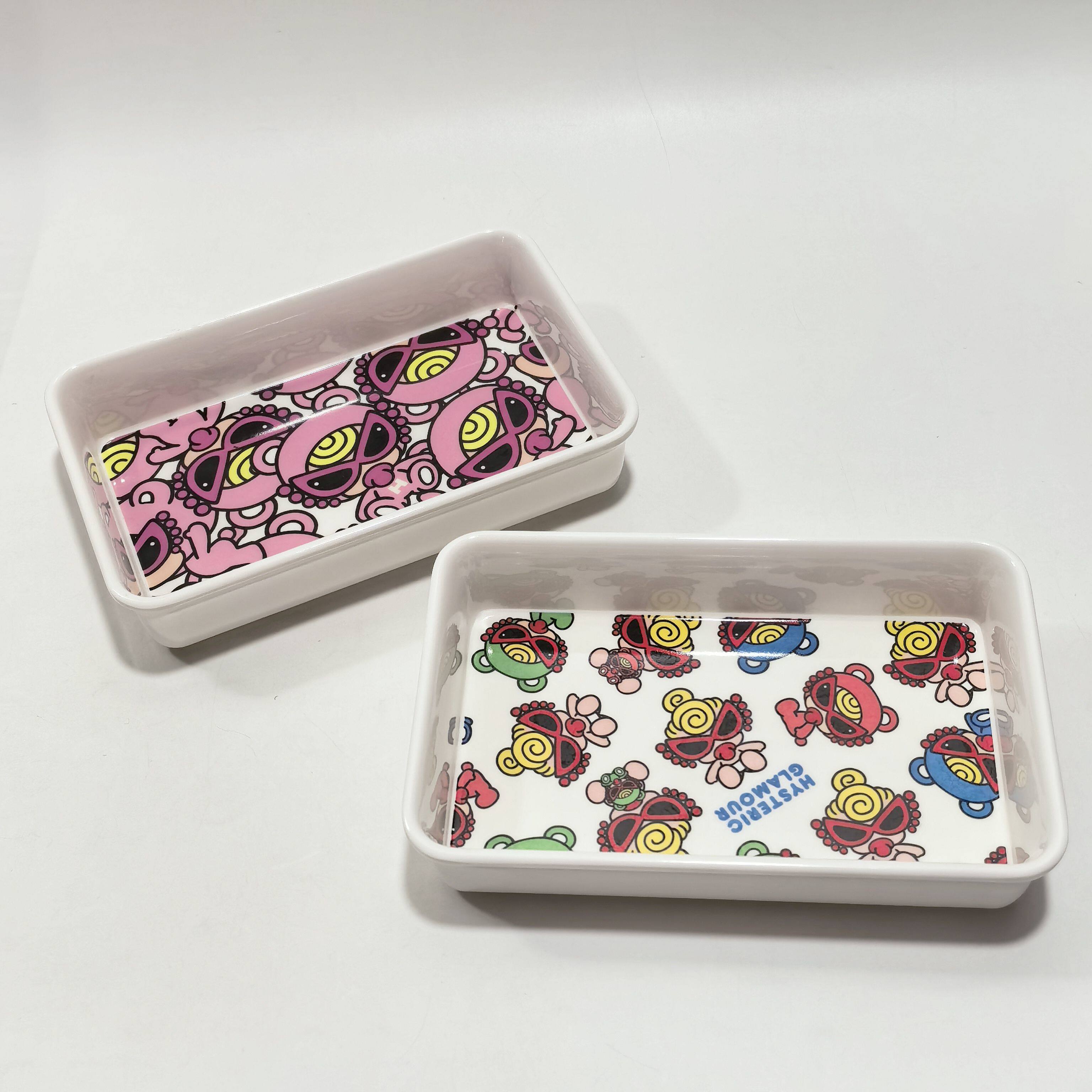 日单 可爱卡通黑超奶嘴 密胺树脂 深口小方盘