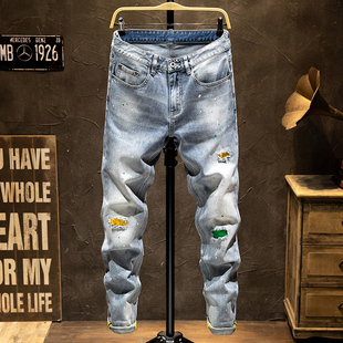 高端浅蓝牛仔裤男破洞补丁泼墨百搭乞丐裤弹力修身小脚裤韩版潮流
