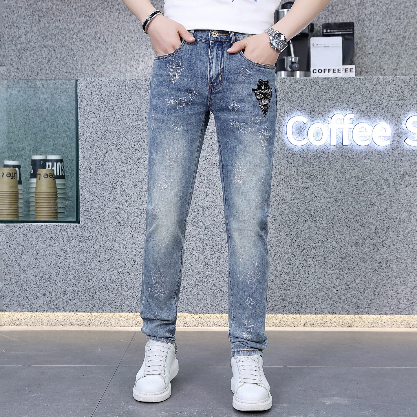 高端刺绣烫钻复古牛仔裤男款潮牌修身小脚弹力破洞补丁休闲长裤子