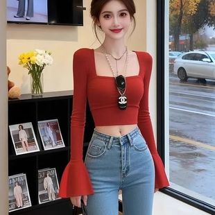 红色方领上衣女装2025春季新款辣妹修身独特别致喇叭袖短款打底衫