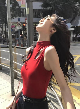 辣妹天菜背心|聚焦镂空露锁骨吊带女外穿半高领无袖上衣设计感潮