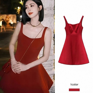 孟子义同款红色方领吊带连衣裙法式收腰A字短裙女