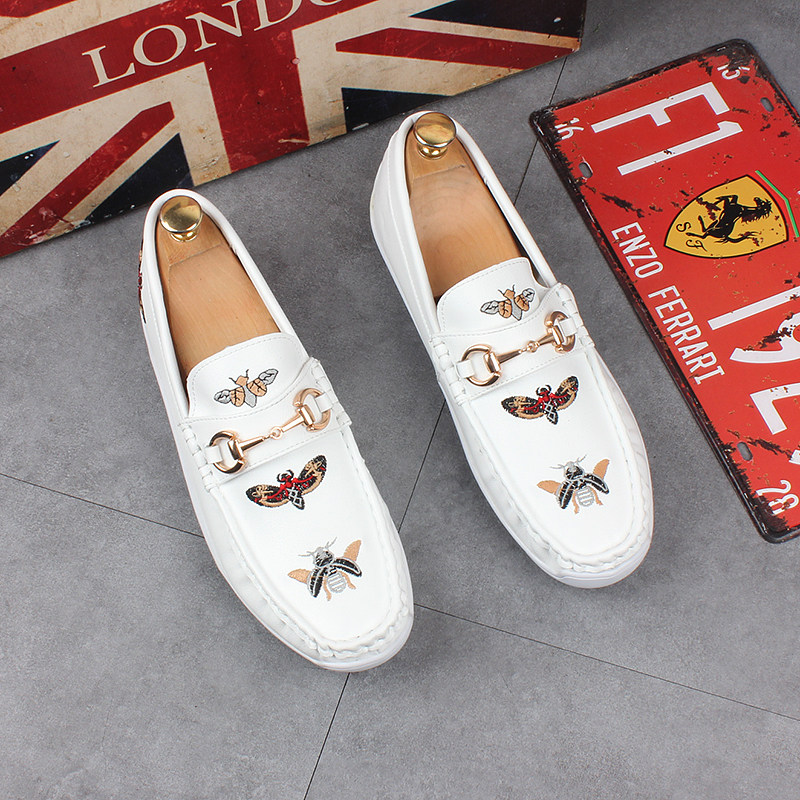 summer New products Doug shoes Versatile Embroidery Little bee white Hair Stylist Lazy man ventilation Lok Fu shoesin the Men's Shoes, Low shoes  category - from Buy2taobao.com to provide professional Taobao agent buy service