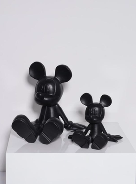 现代轻奢卡通创意米奇装饰品样板间儿童房台面电视柜茶几软装摆设