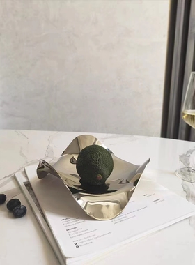 现代极简创意不锈钢水果盘样板间茶几餐桌原创异形托盘装饰品摆件