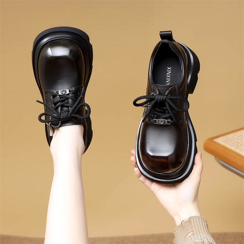 高品质英伦风真皮软底小皮鞋百搭