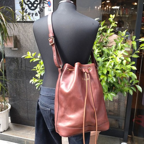 VASCO斜挎背包水桶包植鞣牛皮