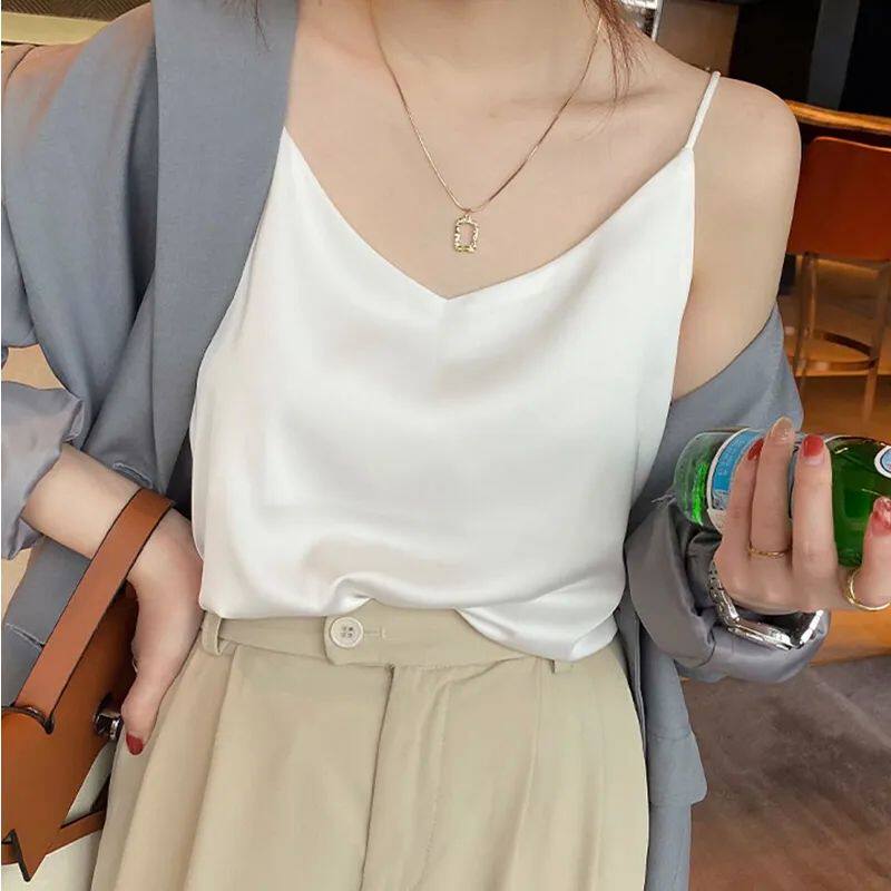 Sexy Strap Crop Top Women Halter V Neck Basic White Black Ca - 实物图