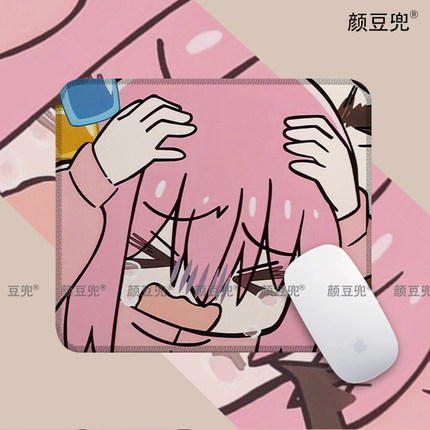 孤独摇滚 后藤一里 办公桌桌垫 键盘鼠标垫 锁边鼠标垫 硅胶防滑