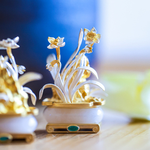 和合大仙人 原创凌波仙子水仙花线香插 天然白玉文房清供摆件镇纸