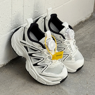 纽扣男童鞋子女童运动鞋2026新款春夏儿童老爹鞋网面透气轻便跑步