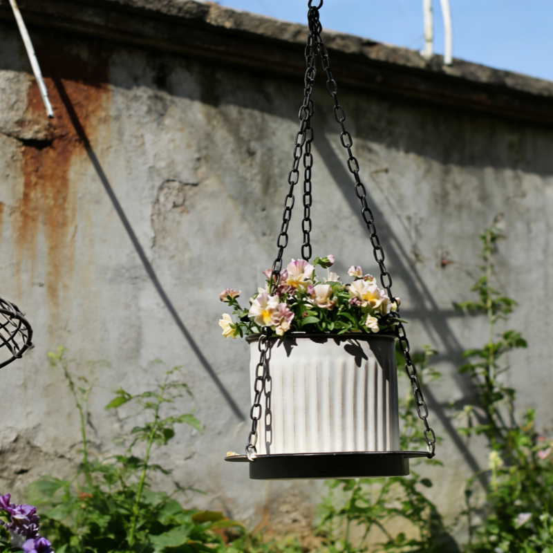 日系复古做旧铁艺悬挂花盆户外庭院装饰花器阳台吊篮绿植盆栽挂件