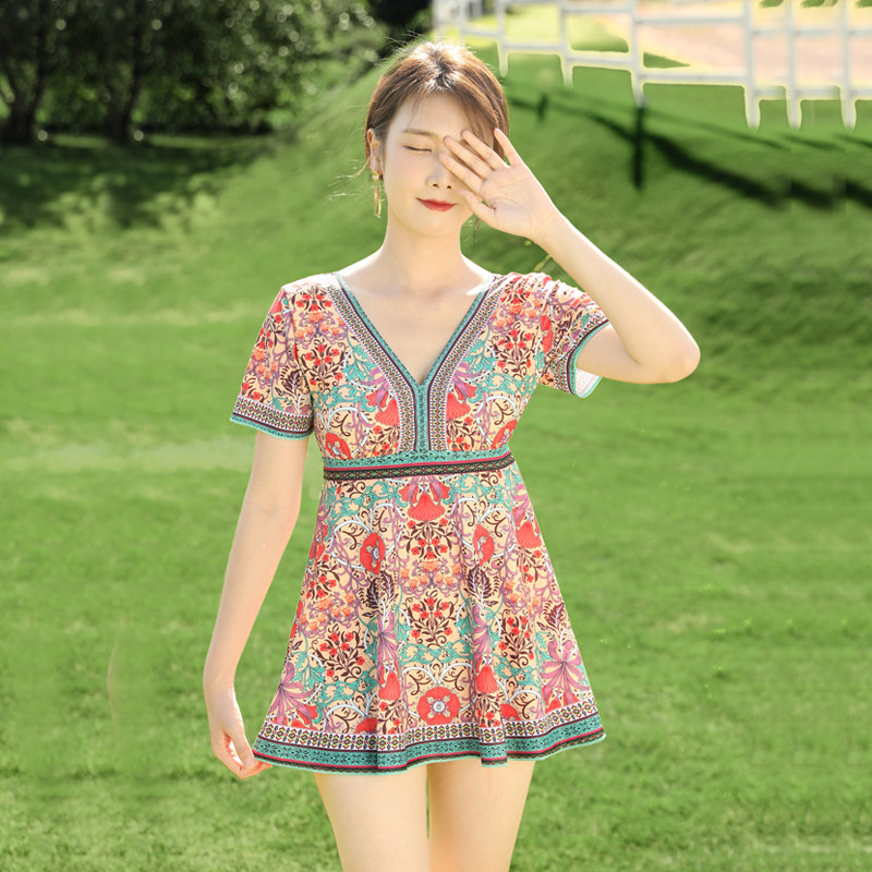 2024年新款泳衣女款遮肉分体平角裙式大码加肥加大泡温泉泳装,运动/瑜伽/健身/球迷用品,分体泳衣,淘宝优惠券,粉丝福利购,淘宝优惠卷