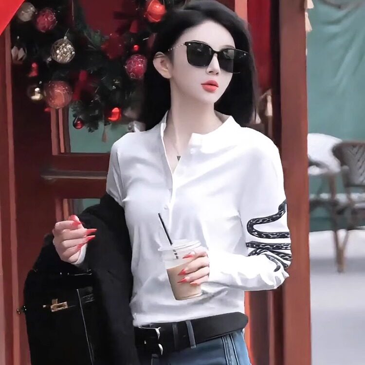 时尚流行小蛇印花长袖T恤女秋款