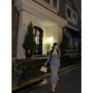 灰色长袖 纯欲辣妹裙子性感收腰包臀鱼尾长裙 方领针织连衣裙女秋季